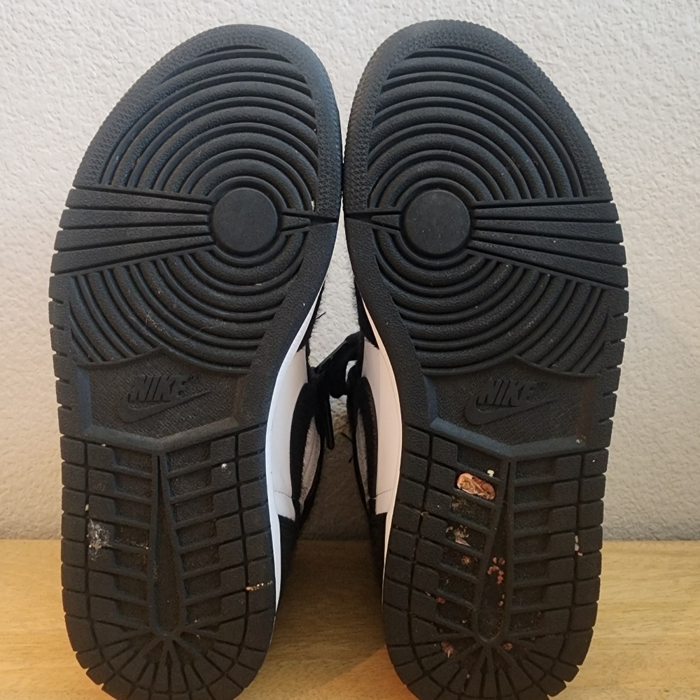 Nike Womens Air Jordan Retro 1 High Twist Shoes CD0461-007 Black White Size 6.5 - Picture 11 of 13